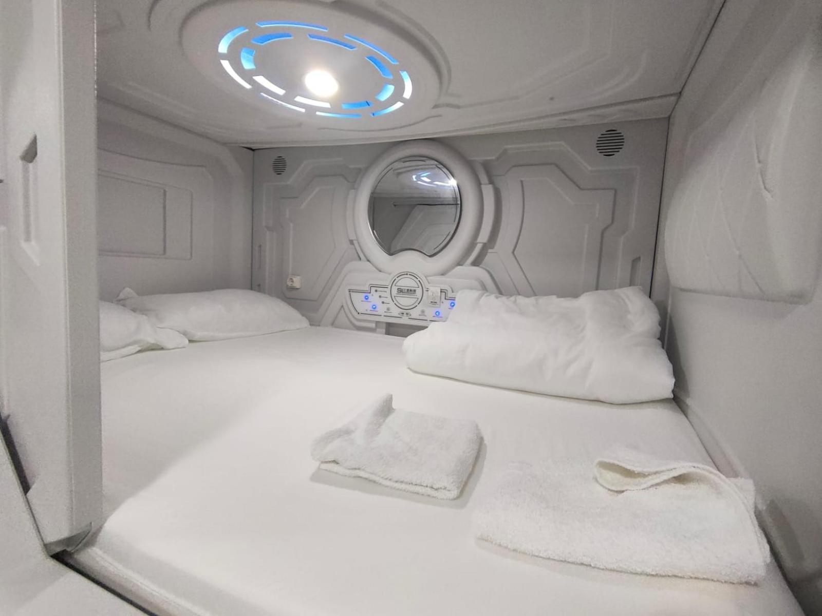 Just Hostel Capsules Alicante Exteriér fotografie